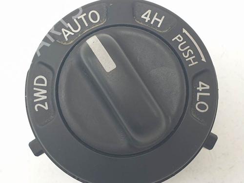 Used Switch NISSAN PATHFINDER III (R51) 2.5 dCi (174 hp) 25262834