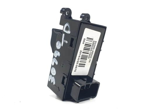 Left rear window switch HYUNDAI i40 I (VF) 1.6 CRDi | BP28066121I29 - Image 2
