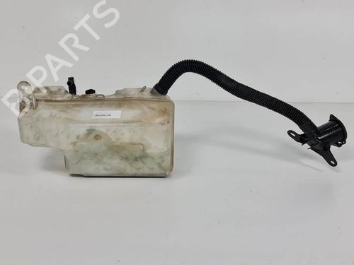 Used Windscreen washer tank Windscreen washer tank BMW 7 (E65, E66, E67) 730 d (218 hp) 7406826 7406826