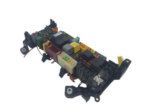 Used Fuse box Fuse box 36429288 36429288