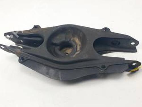 Brazo Suspension trasero derecho MERCEDES-BENZ C-CLASS (W204) C 200 CDI (204.001) (136 hp) 31327759