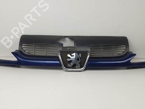 Used Grille PEUGEOT 206 Hatchback (2A/C) 1.4 i (75 hp) 27171723