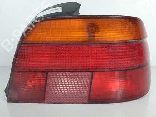 Used Right taillight Right taillight BMW 5 (E39) 528 i (193 hp) 13657923 13657923