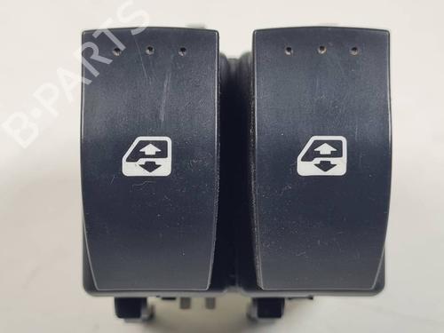 Used Left front window switch RENAULT MEGANE II Coupé-Cabriolet (EM0/1_) 1.9 dCi (120 hp) 29554363