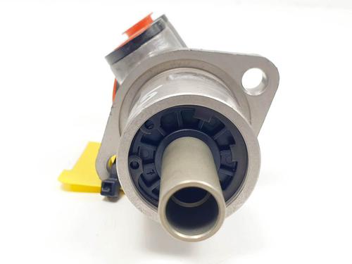 Brake master cylinder SMART CABRIO (450) 0.8 CDI (S1OLC1, 450.401, 450.402, 450.403, 450.400) | BP25138446M77  - Image 6