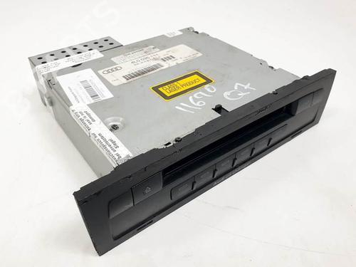 Used Radio Radio AUDI Q7 (4LB) 3.0 TDI quattro (233 hp) 18828686 18828686