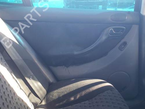 Left front fog light SEAT LEON (1M1) 1.6 16 V | BP29172613C30 