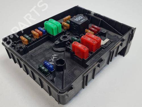 Used Fuse box Fuse box 38948857 38948857