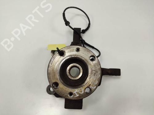 Used Left front steering knuckle Left front steering knuckle RENAULT CLIO III Grandtour (KR0/1_) 1.5 dCi (75 hp) 9667832 9667832
