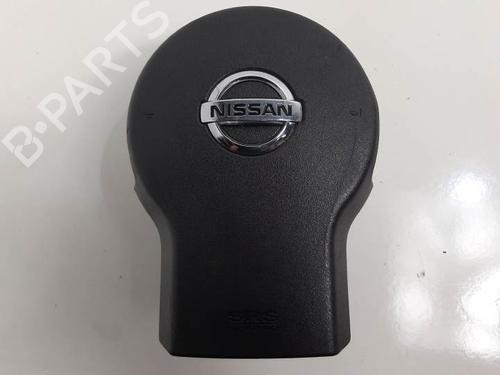 Used Driver airbag NISSAN PATHFINDER III (R51) 2.5 dCi 4WD (171 hp) 6846879