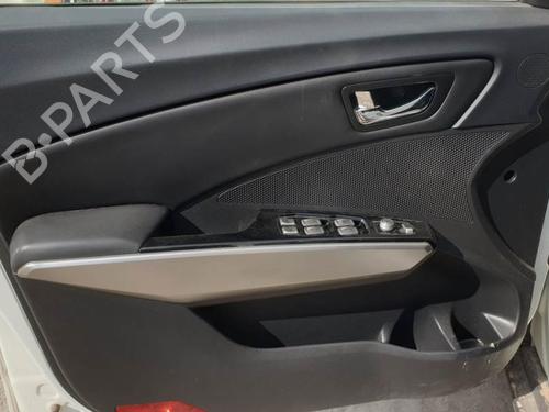 Switch SSANGYONG XLV SUV e-XGi 160 | BP15527501I30  - Image 5