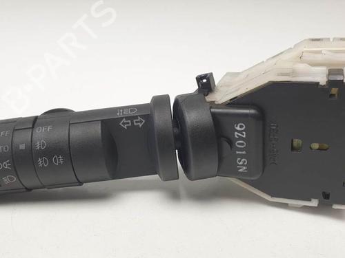 Commande de phare Commande de phare NISSAN QASHQAI I (J10, NJ10) 2.0 dCi (150 hp) 21780992 21780992