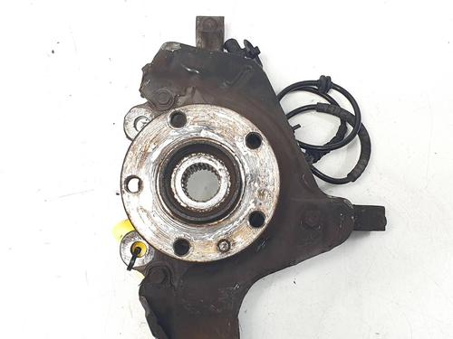 Used Left front steering knuckle Left front steering knuckle FIAT 500L (351_, 352_) 1.4 (199LYB1B) (95 hp) 39745118 39745118