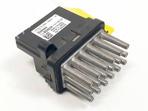 Used Heater resistor Heater resistor FORD FIESTA VI (CB1, CCN) 1.5 TDCi (75 hp) 30633332 30633332
