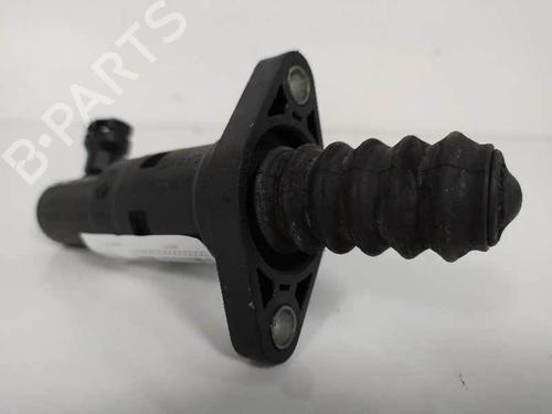 Used Clutch slave cylinder Clutch slave cylinder VW JETTA III (1K2) 1.9 TDI (105 hp) 13953870 13953870