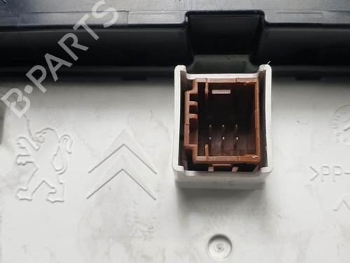 Instrument cluster PEUGEOT 3008 II SUV (MC_, MR_, MJ_, M4_)  | BP13577619C47 