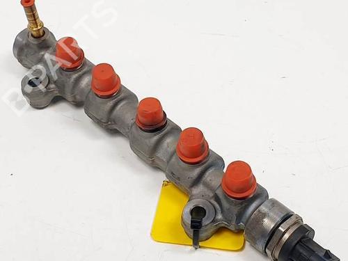 Used Injection rail Injection rail RENAULT ESPACE IV (JK0/1_) 2.2 dCi (JK0H) (150 hp) 17812420 17812420