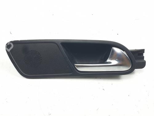 Used Rear right interior door handle Rear right interior door handle VW TIGUAN (5N_) 2.0 TFSI 4motion (170 hp) 29741799 29741799