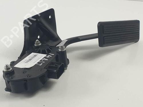 Used Pedal Pedal CHRYSLER VOYAGER IV (RG, RS) 2.8 CRD (150 hp) 18120615 18120615