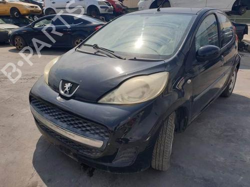 Left front window switch PEUGEOT 107 (PM_, PN_) 1.0 | BP27358564I27 