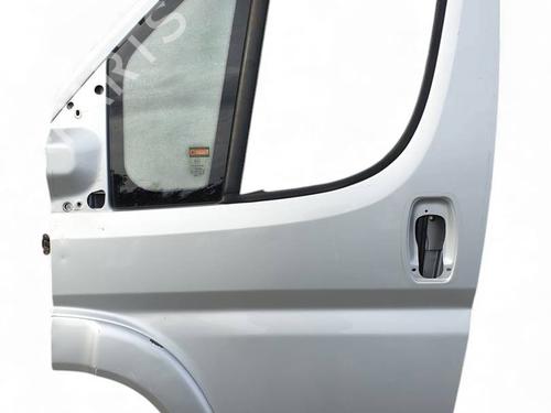 left-front-door-peugeot-boxer-van-2006-30763340 main image