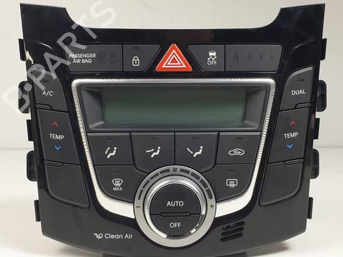 AC-Styringsenhed/Manøvreenhed HYUNDAI i30 Estate (GD) 1.6 CRDi (110 hp) 29581685