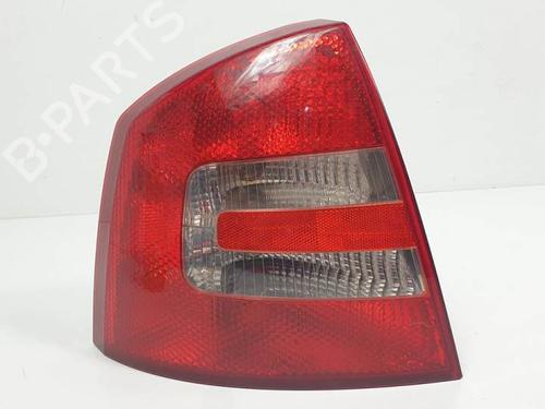 Used Left taillight SKODA OCTAVIA II (1Z3) 1.9 TDI (105 hp) 13024257
