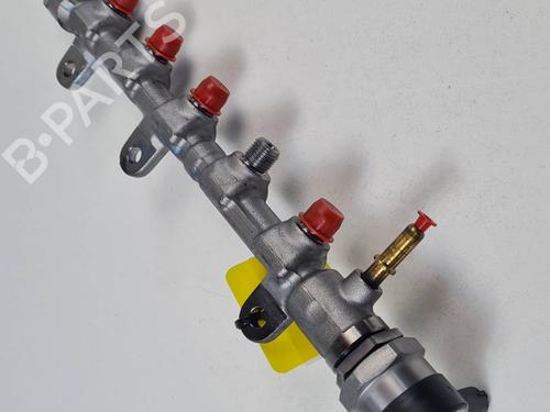 Used Injection rail Injection rail RENAULT KOLEOS I (HY_) 2.0 dCi (173 hp) 34518482 34518482