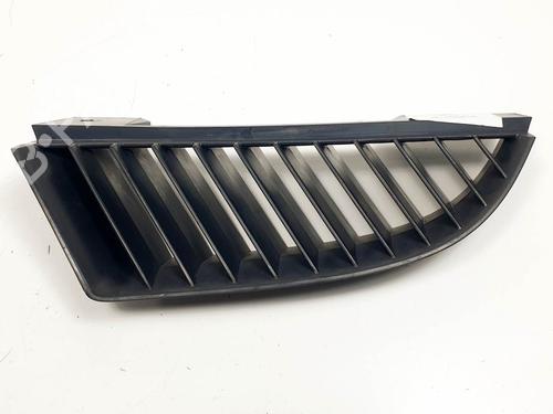 Used Grille Grille MITSUBISHI COLT VI (Z3_A, Z2_A) 1.1 (Z31A, Z32A) (75 hp) 40175365 40175365