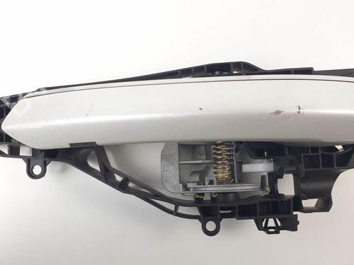 Used Front left exterior door handle Front left exterior door handle 25138639 25138639