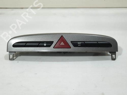 Used Warning switch Warning switch PEUGEOT 308 I (4A_, 4C_) 1.6 16V (120 hp) 6840526 6840526