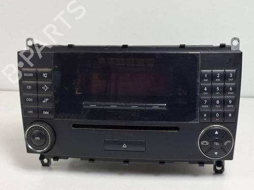 Used Radio Radio MERCEDES-BENZ CLK (C209) CLK 220 CDI (209.308) (150 hp) 40211007 40211007