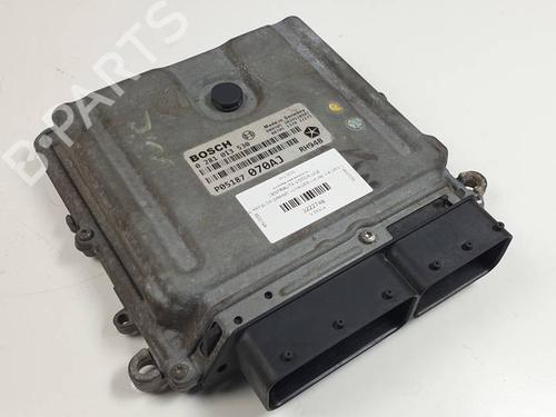 Used Engine control unit (ECU) CHRYSLER GRAND VOYAGER V (RT) 2.8 CRD (163 hp) 29219149