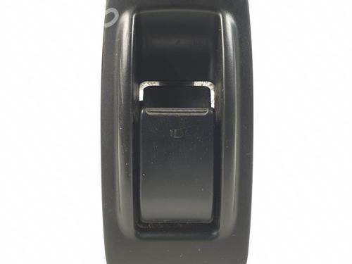Used Right rear window switch Right rear window switch TOYOTA COROLLA Verso (ZER_, ZZE12_, R1_) 2.2 D-4D (AUR10_, AUR10R) (136 hp) 25611629 25611629