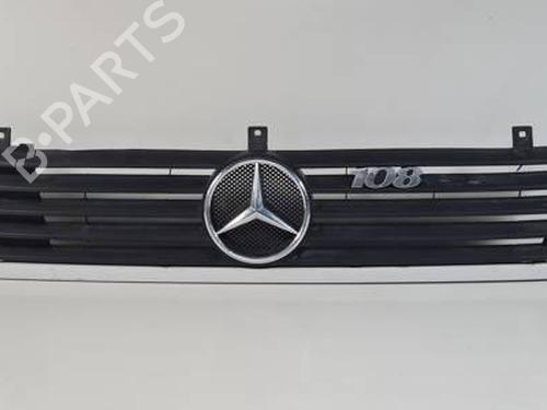 Używane Atrapa chłodnicy / Grill MERCEDES-BENZ VITO Bus (W638) 108 CDI 2.2 (638.194) (82 hp) 31240446