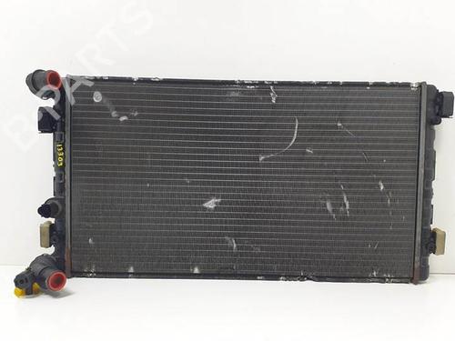 Used Water radiator Water radiator VW NEW BEETLE Convertible (1Y7) 1.6 (102 hp) 16457186 16457186
