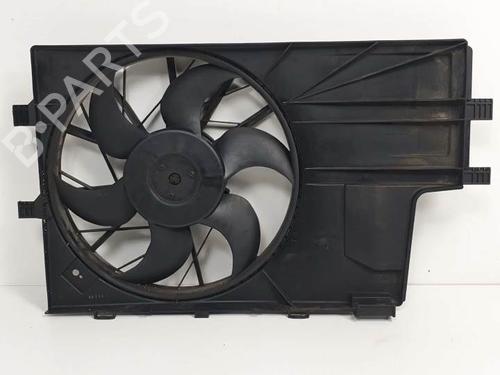 Used Radiator fan MERCEDES-BENZ A-CLASS (W168) A 160 (168.033, 168.133) (102 hp) 6858335