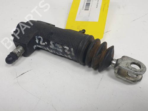 Used Clutch slave cylinder Clutch slave cylinder HYUNDAI ELANTRA III Saloon (XD) 2.0 CRDi (113 hp) 13954584 13954584