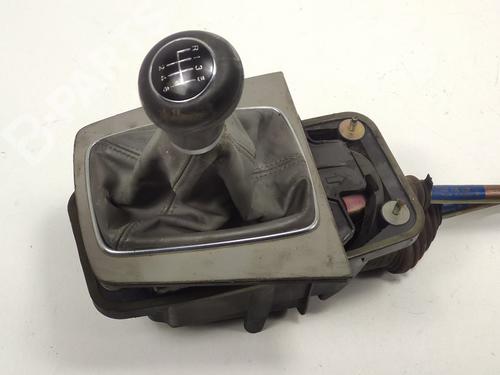 manual-gearbox-selector-audi-a4-b7-8ec-20-tdi-lu8e0711025-manual-2004-2005-2006-2007-2008-2009-9418926 main image