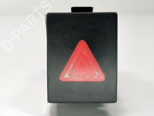 Used Warning switch Warning switch VW POLO IV (9N_, 9A_) 1.4 16V (80 hp) 8491182 8491182