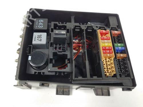 Used Fuse box AUDI TT Roadster (8J9) 2.0 TFSI (200 hp) 8121192