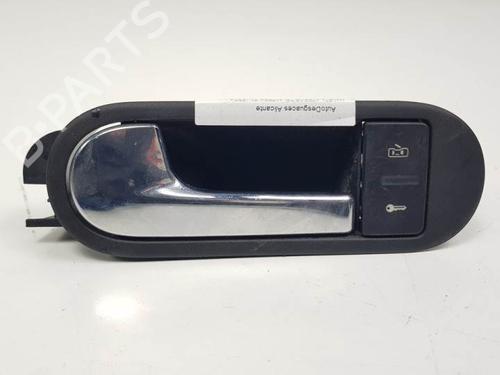 Used Front left interior door handle VW GOLF PLUS V (5M1, 521) 1.9 TDI (105 hp) 11682253