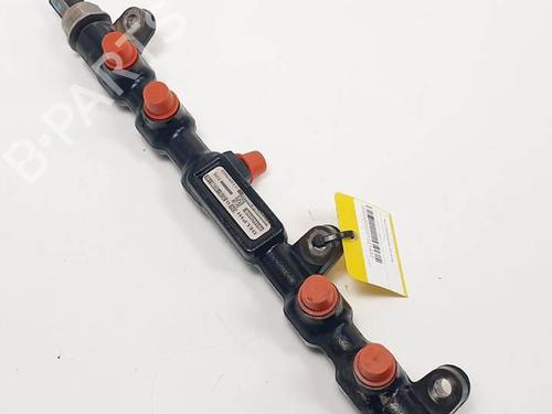 Used Injection rail Injection rail FORD MONDEO III (B5Y) 2.0 TDCi (130 hp) 17899281 17899281