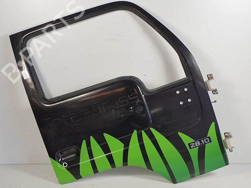 Used Right front door NISSAN CABSTAR E [1998-2006]  17620631