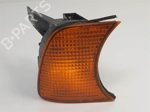 Used Right front indicator Right front indicator BMW 5 (E34) 518 i (113 hp) 10559922 10559922