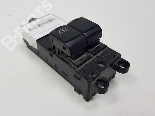 Left front window switch NISSAN NOTE (E11, NE11) 1.5 dCi 11206215 | B-Parts