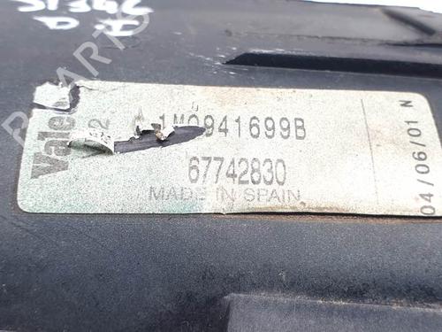 Left front fog light SEAT LEON (1M1) 1.6 16 V | BP29172613C30 