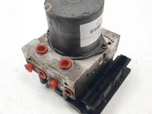 Used ABS pump RENAULT MEGANE II (BM0/1_, CM0/1_) 2.0 dCi (BM1K, CM1K) (150 hp) 31327782