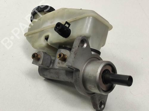 Used Brake master cylinder Brake master cylinder CHEVROLET AVEO / KALOS Saloon (T250, T255) 1.4 (94 hp) 9226547 9226547