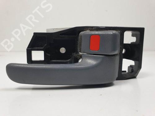 Used Front right interior door handle Front right interior door handle TOYOTA RAV 4 II (_A2_) 2.0 4WD (ACA21, ACA20) (150 hp) 12385591 12385591
